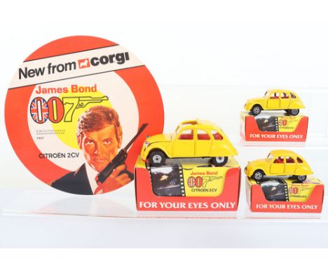 Original Corgi Toys James Bond Roger Moore Citroen 2CV Shop Display Card, 51657 circa 1981, approx. 19cms diameter, plus 5165