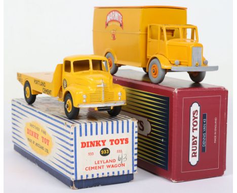 Dinky Toys 933 Leyland Comet Cement Wagon, yellow body/ wheel hubs ‘Portland Cement’ in very good original condition, some sl