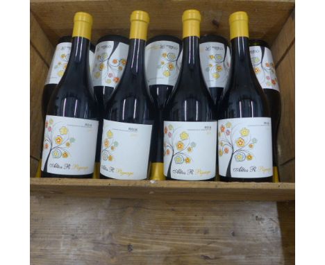 Nine bottles of Altos R Pigeage Rioja - 5 x 2017 and 4 x 2015 