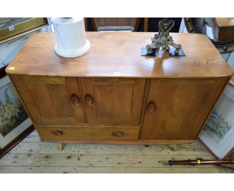 An Ercol elm sideboard, 114cm wide. 