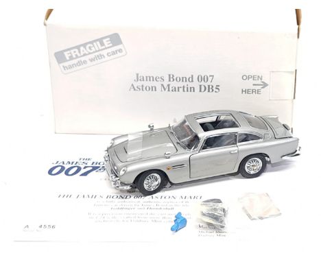 Danbury Mint, James Bond 007, 1:24 Scale, Aston Martin DB5, boxed. &nbsp;Although unchecked for completeness condition&nbsp;g