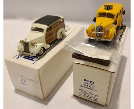 K &amp; R Replicas &amp; Durham Classics, a boxed Pair of Ford Vehicles. Includes Ford Pilot V8 'Woody' &amp; DC-23 1939 Ford