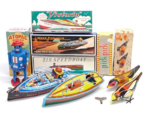 Schylling Collector Series &amp; similar, a boxed Boat, Robot &amp; Bird related Tin Plate group. &nbsp;Although unchecked fo