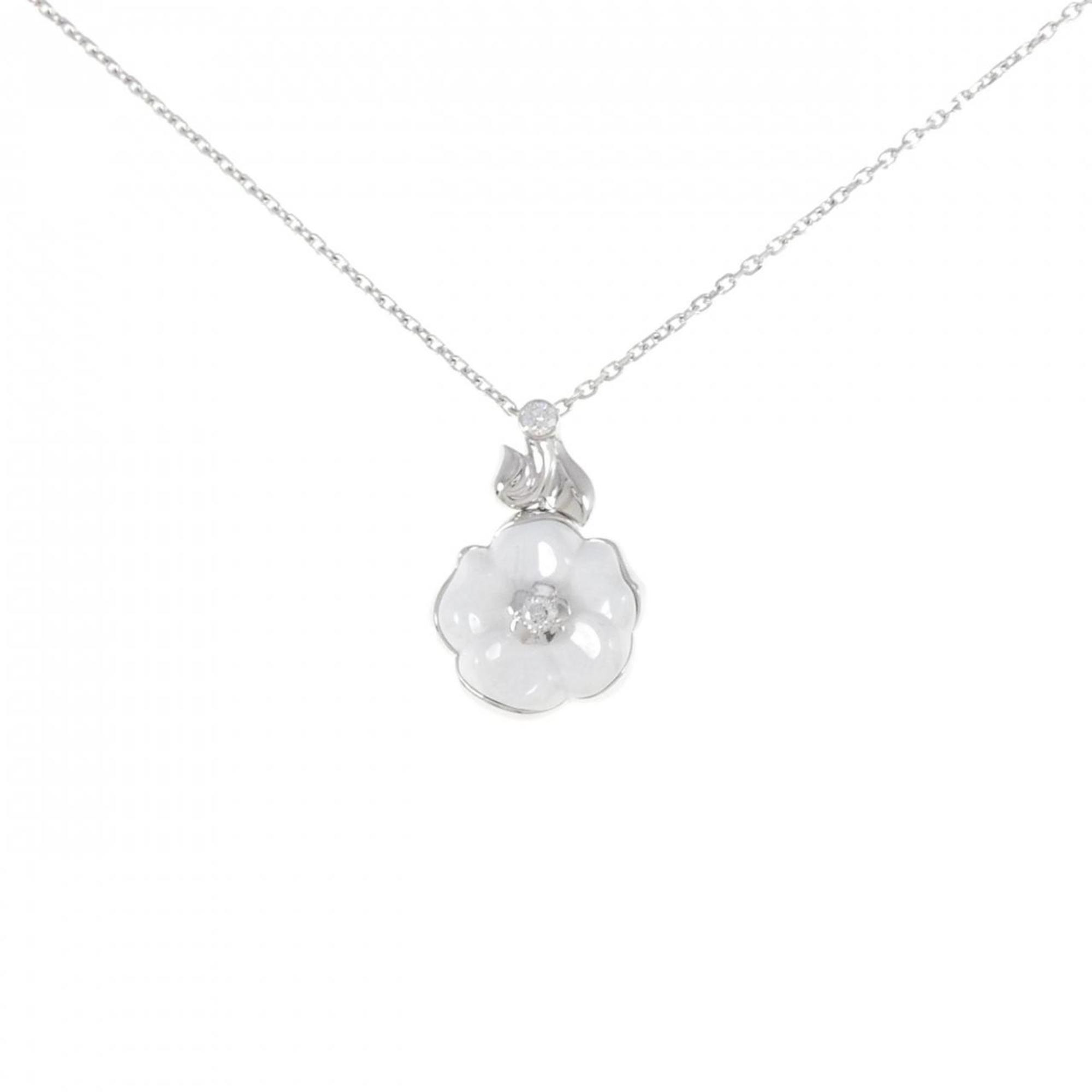 chanel camellia necklace