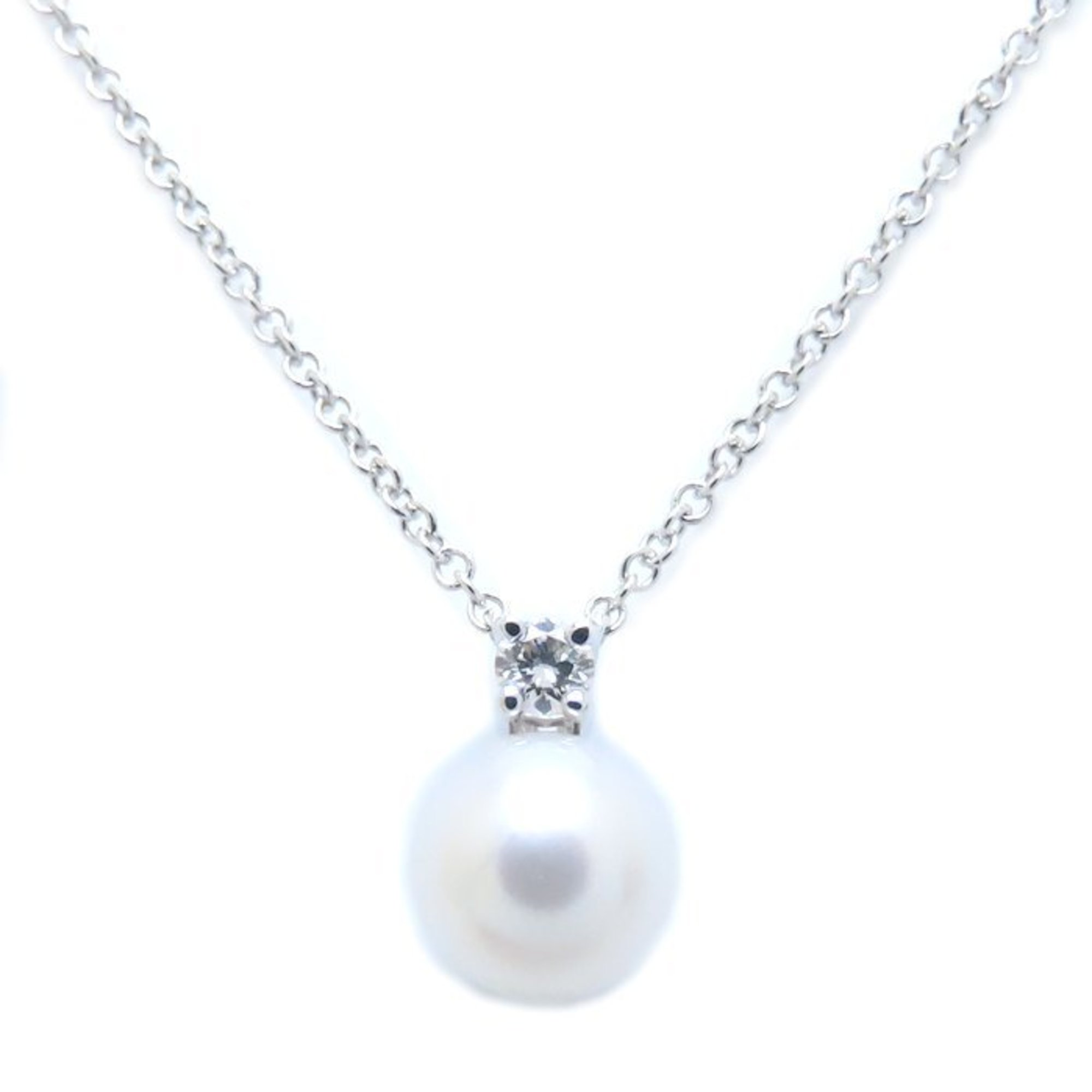 TIFFANY & Co. Tiffany Signature Pearl Necklace with 6.6mm and Diamonds, 18K White Gold, 294015