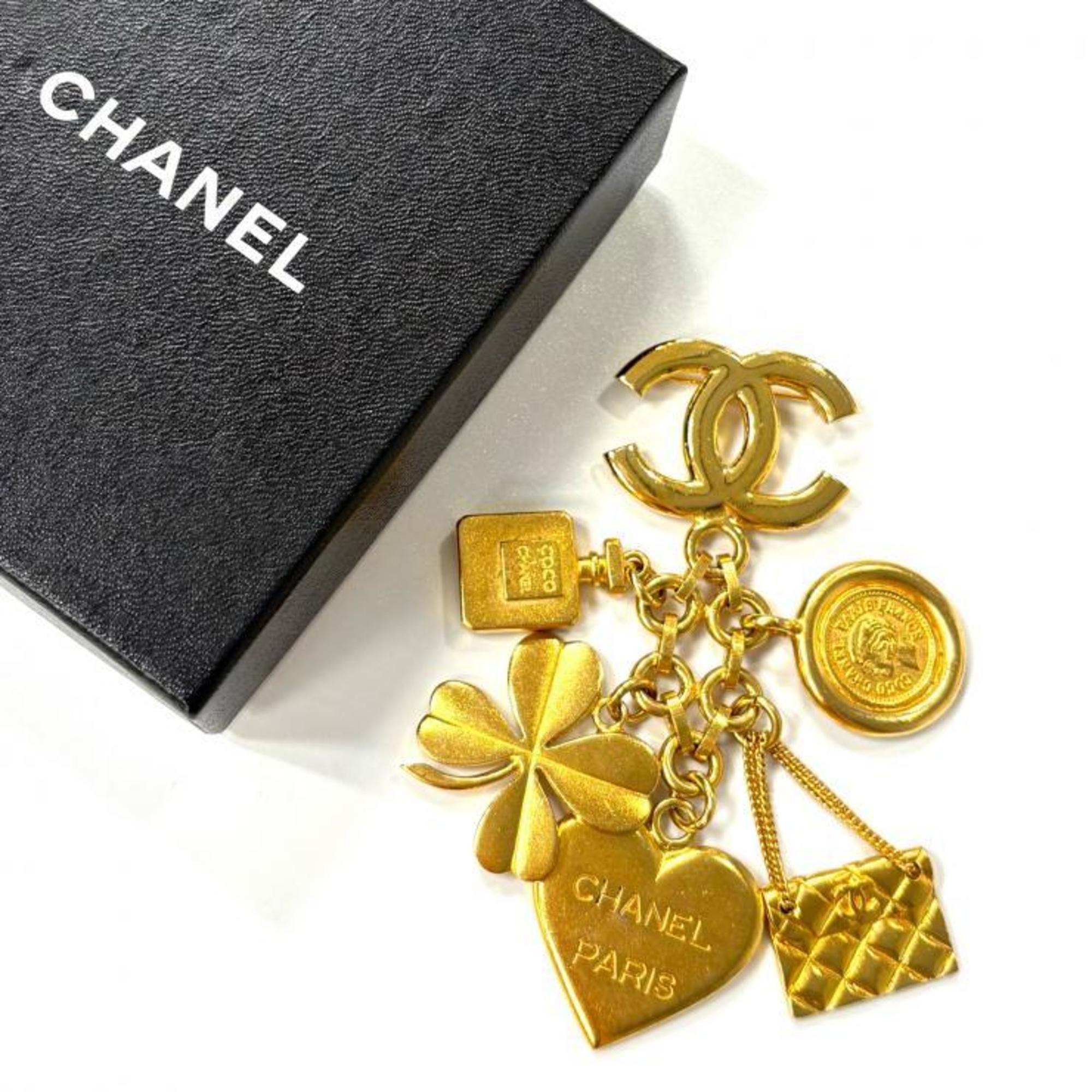 CHANEL Icon Charm Brooch Vintage 95A Coco Mark Matelasse GP Gold