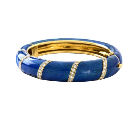 Vintage Italian Heavy 18 Karat Yellow Gold, Pave Set Round Brilliant Cut Diamond and Enamel Hinged Bangle Bracelet. Stamped I