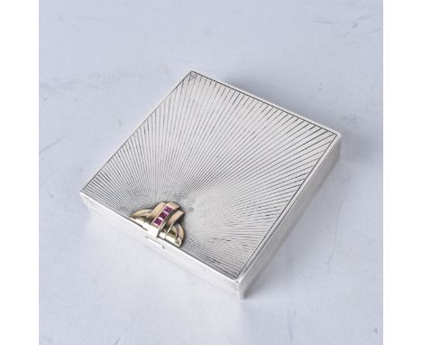 Tiffany &amp; Co Art Deco 14K, Sterling Silver, and Ruby Sunburst Box. Features an etched shell design with a gold emblem acc