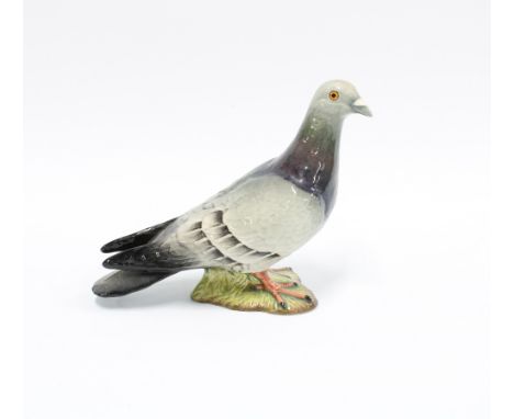 Beswick pigeon, model No 1383, 14.5cm high 