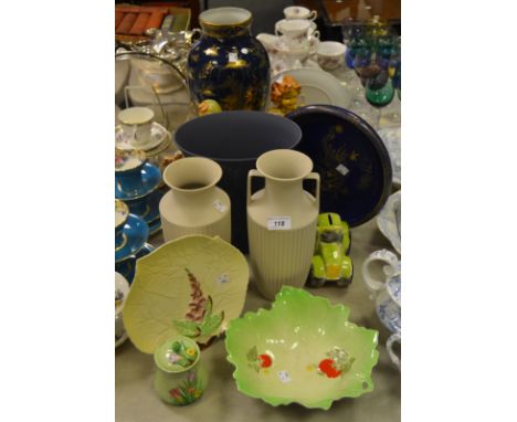 Decorative Ceramics - Carltonware foxglove pattern leaf dish; Wilton ware dragon lustre bowl; contemporary Hornsea vases; etc