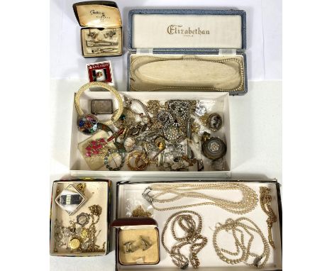 A quantity of costume jewellery including 2mourning brooches, silver Vesta, grouse foot brooch etc