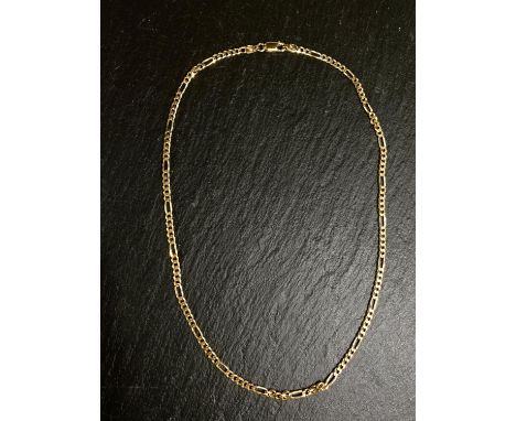 A yellow metal chain formed from alternating multiple elongated&nbsp;flattened curb links, stamped 585, 11.3gm 