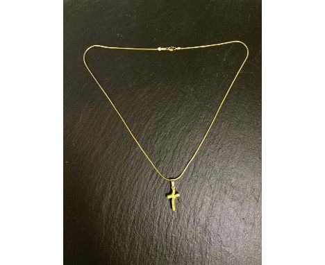 A modernist cross pendant, stamped 750, on reticulated rattail chain, stamped 750, 10gm 