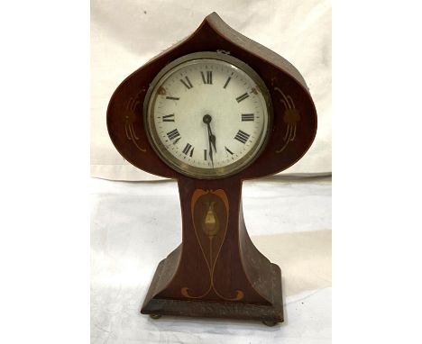 An Edwardian mantel clock with drum movement in mahogany balloon shaped case, Art Nouveau inlay (back door missing) 