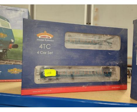 A Bachmann Branchline 4TC 4 car DMU set 32-640Z, class 491 BR blue, 00 gauge, boxed 