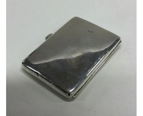 A good plain silver card case with fitted interior. Sheffield. By Walker &amp; Hall. Approx. 107 grams. Est. £100 - £150.