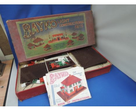A Bayko outfit number 2, light construction part set, in original box