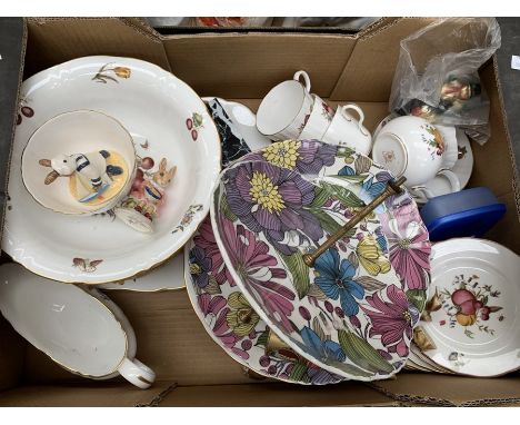 A Royal Worcester Delecta tea/dinner service along with a cake stand, other china items, including Wade figures etc