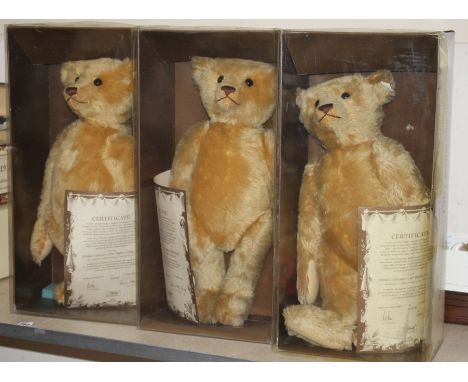 Three Steiff 1907 limited edition collector's bears, number 061, 310 and 332 Condition: All fixed in boxes, in good condition