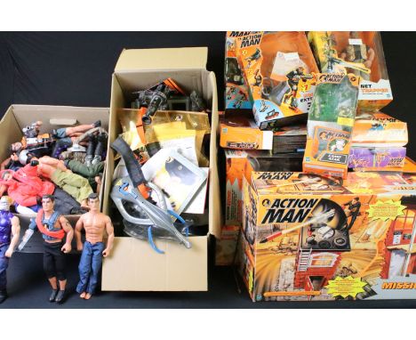 Action Man - Large collection of Hasbro Action Man to include boxed sets to include Polar Ski, Polar Mission, Net Trapper, Sp