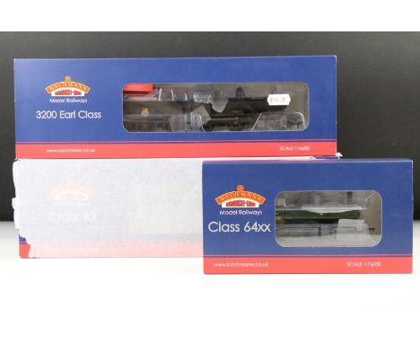 Three boxed Bachmann OO gauge locomotives to include 32066 Class 43 Warship D835 Pegasus BR green yellow panel, 31085 GWR 320