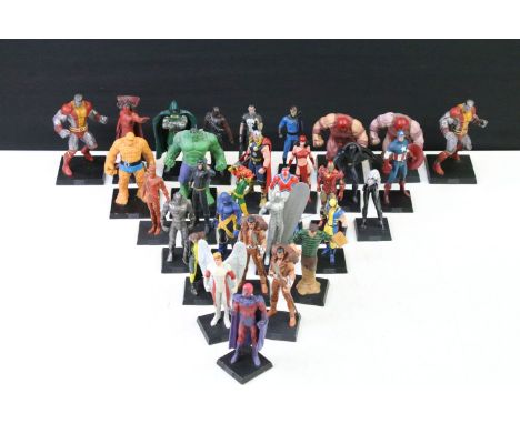 31 Eaglemoss Marvel diecast figures to include Sandman, The Thing, Thor, Captain America, Silver Surfer etc, some paint wear 