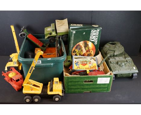 Collection of various Meccano items to include built and part built models to include 5 x Mogul models featuring Dumper Truck