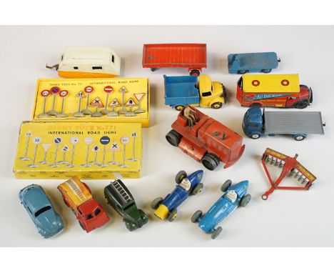 Collection of mid 20th C diecast &amp; tinplate models to include Dinky &amp; Corgi, featuring Dinky 250 Talbot Lago, Dinky 2