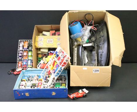 Collection of around 60 diecast models to include Matchbox, Corgi, Dinky, Tonka, Solido,..., featuring Matchbox Lesney Models
