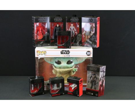 Star Wars - Nine boxed The Black Series figures &amp; vehicles to include 44 Rey Jedi Training, 23 Captain Cassian Andor Eadu