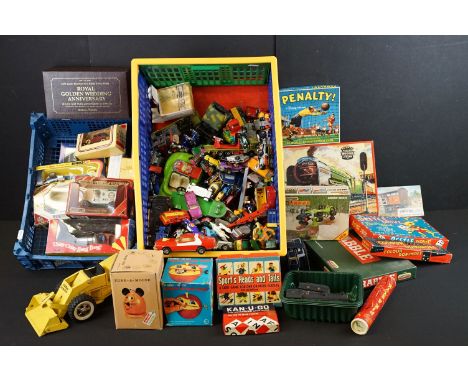 Collection of diecast models to include 16 boxed examples (featuring Corgi 05301 Chitty Chitty Bang Bang, Corgi 170 John Wool