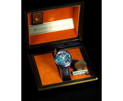 A VERY RARE BULOVA ACCUTRON SPACEVIEW WATCHCIRCA 1963 with ORIGINAL BOX & PAPERSIncludes price tag, & tool for battery compar