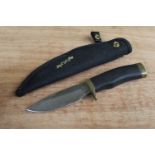 Buck 692 knife, 3½ ins blade, with sheath