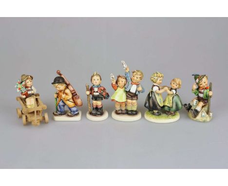 Sechs Hummel Figuren: Sommertanz 358; Auf Wiedersehen 153/I; i habs erreicht 315; in die weite Welt 760; Heimkehr 89/I; Viele