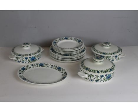 A quantity of MIdwinter 'Spanish Garden' by Jessie Tait, comprising seven plates, 6 side plates an oval plate and three casse