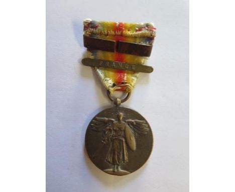 A WWI The Great War Civilisation medal US Army 'AEF' Victory medal with ribbon and one bar France clasp unnamed 