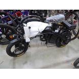 +VAT Folding electric bike with battery and key, no charger