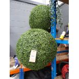 2 artificial Buxus balls