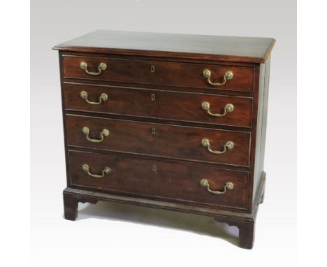 A George III mahogany bachelor's chest, containing four long graduated drawers, on bracket feet, 91cm 