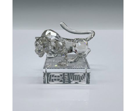 Associated with power and respect, the tiger is beautifully crafted in Silver Shade crystal with Moroda Sahara crystal eyes. 