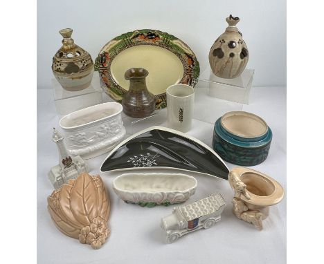 A box of assorted vintage ceramics to include Sylvac, Carlton Ware, Shelley, Myott, studio pottery and Holkham. Lot includes 