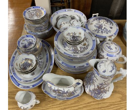 A extensive Chinese porcelain dinner and tea service.