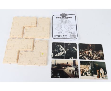 Vintage Kenner Star War Action Figure Display Arena Mail-Away, four plastic L shaped display stands that each hold fourteen a