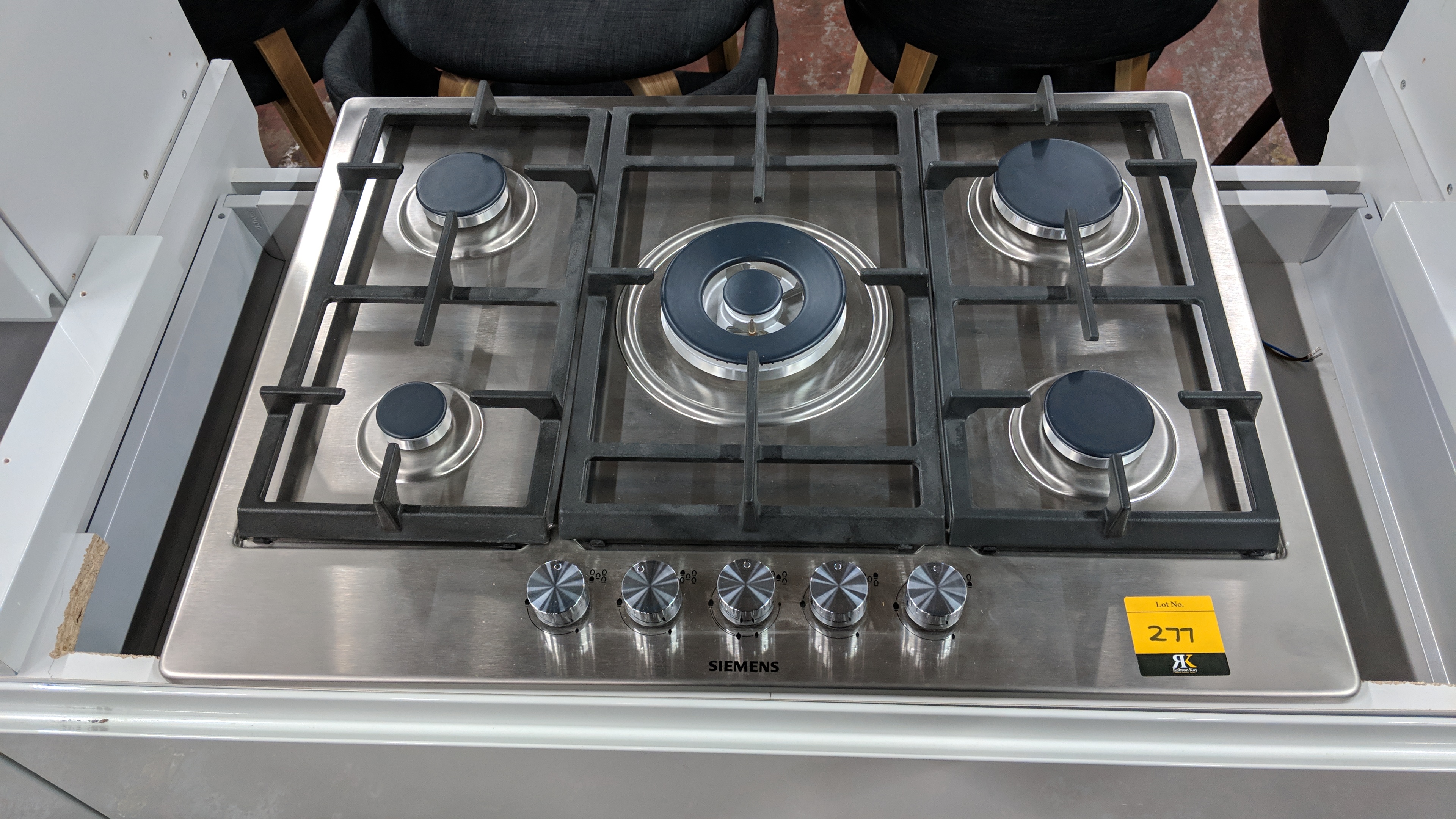 Siemens stainless steel 5 ring gas hob including large central wok type ...