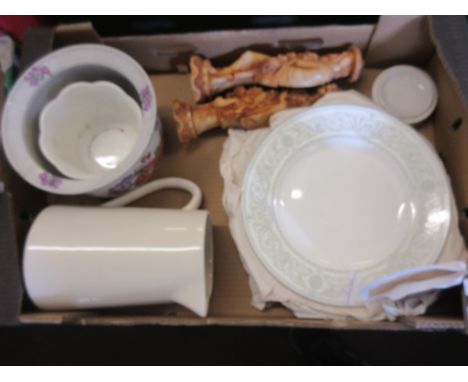 BOX OF PAIR OF MOULDED ORIENTAL FIGURES AND A QUANTITY OF ROYAL WORCESTER ALLEGRO DINNER PLATES ETC 