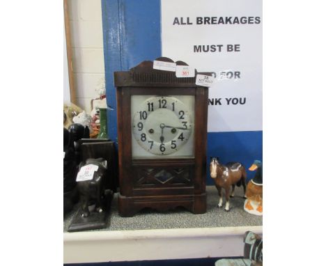 MID-20TH CENTURY MANTEL CLOCK