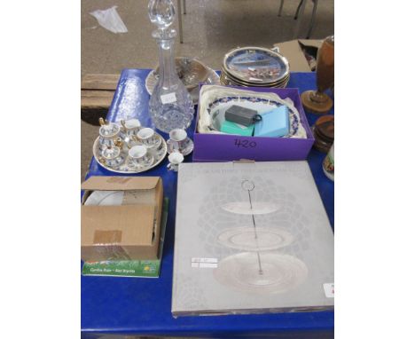 BOXED GLASS THREE TIER CAKE STAND TOGETHER WITH DECANTER, COLLECTORS PLATES AND OTHER CERAMIC ITEMS ETC 