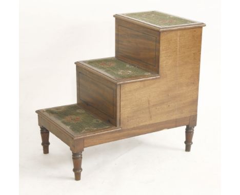 An early 19th century mahogany three step commode, 42.5cm wide