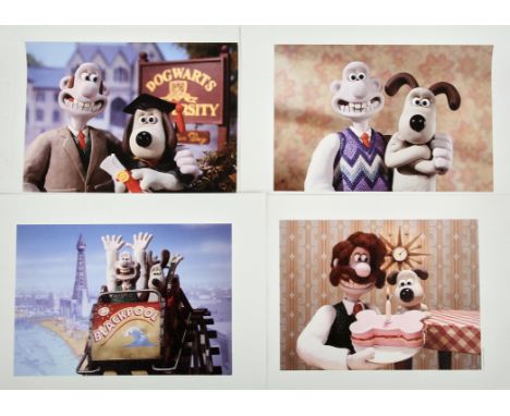 Wallace and Gromit: 4 limited edition Giclee prints on Canvas (Aardman Animations 2005).This lot features:A group of 4 Wallac