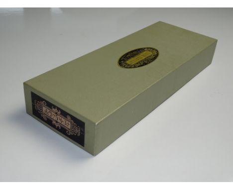 HARRY POTTER: OLLIVANDERS WAND BOX - Viewers of the films know that Ollivander's wand store had shelves filled with boxed wan